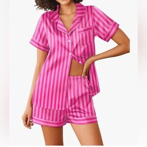 NWT PINK STRIPE SHORTS PAJAMAS SET-S
